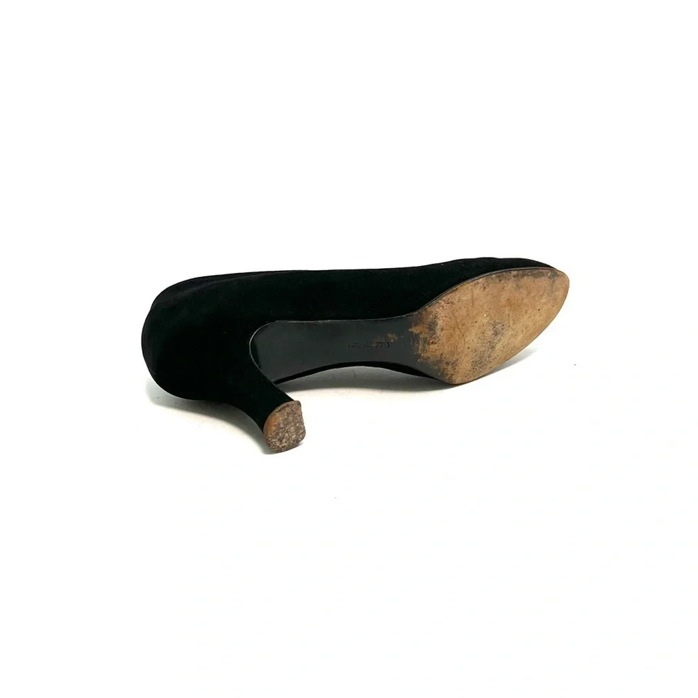 Vintage 1950s black suede classic slip on pumps
